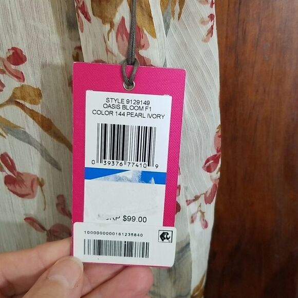 Vince Camuto sheer floral tunic top - Picture 9 of 12